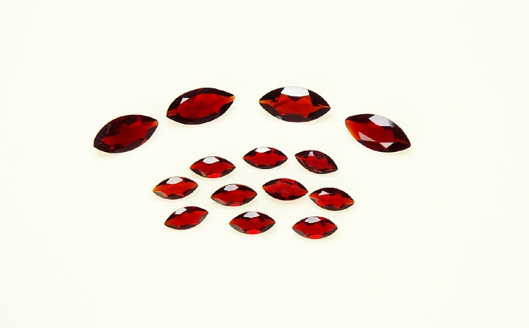 Marco Redundum Faceted Gemstone Kit of 15 carets in Marque Shape